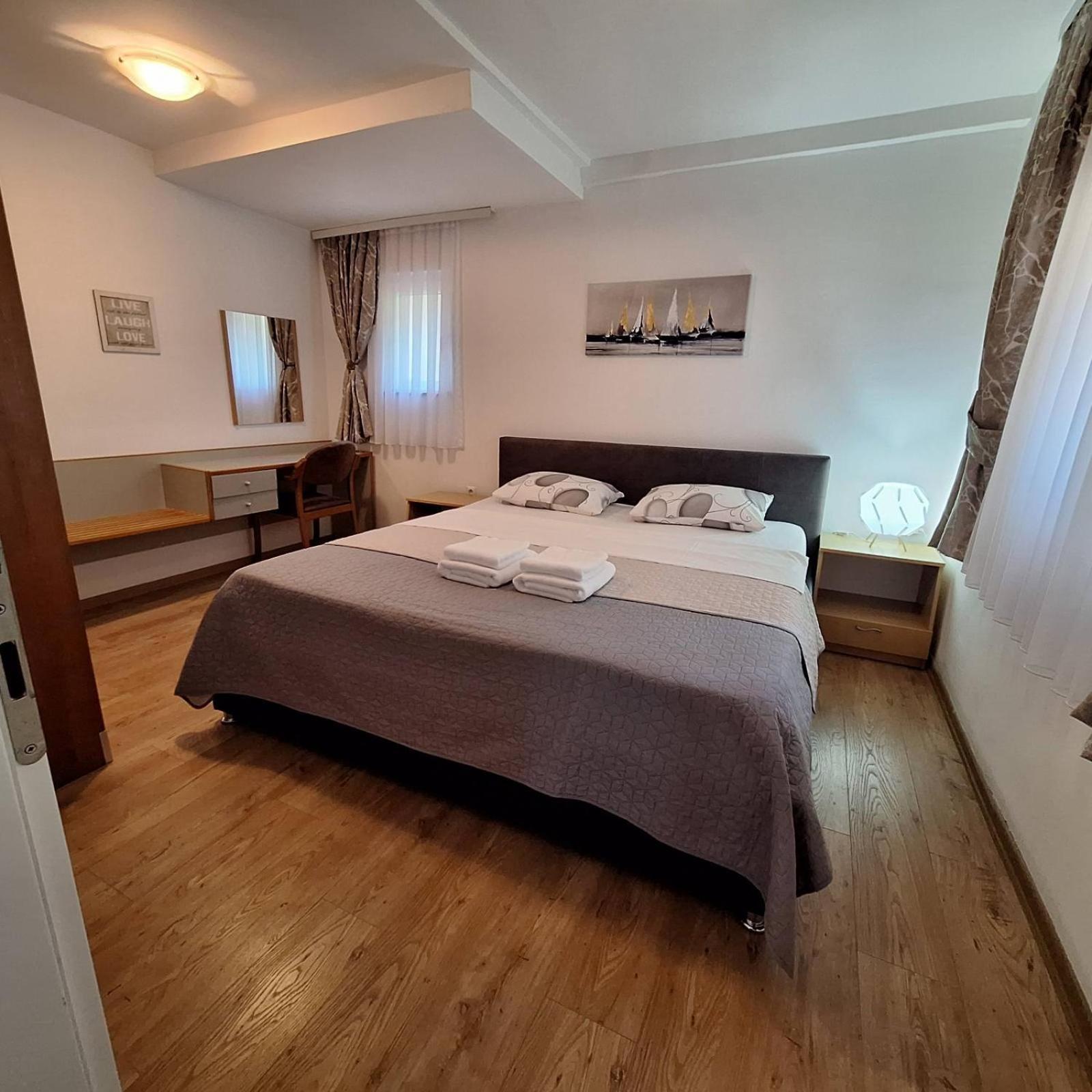 Apartments Chemenko Konjsko エクステリア 写真